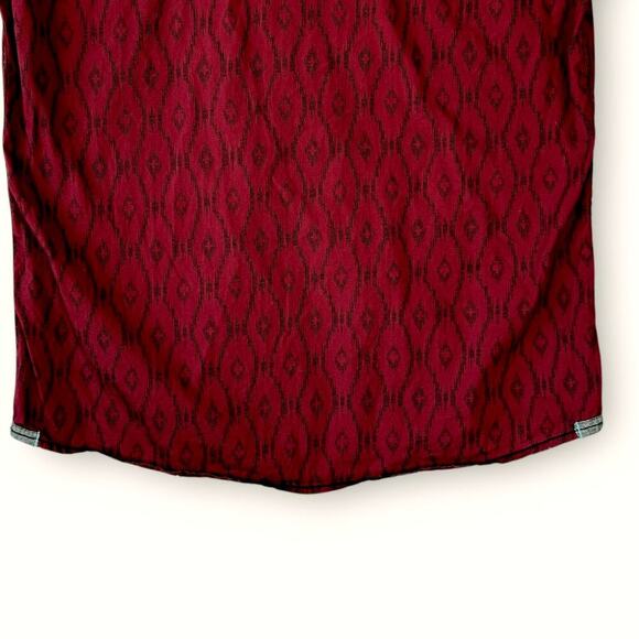 Tranquilty & Mayhem Short Sleeves Button Up Shirt Men Size M Geometric Burgundy - Picture 9 of 13